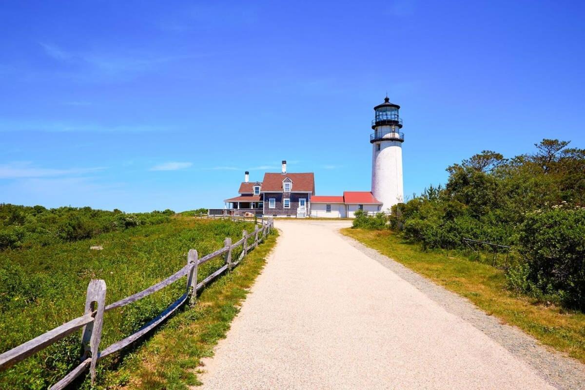 12216 - Beautiful Views Of Cape Cod Bay Access To Private Beach Easy Access To P-Town Труро Екстериор снимка