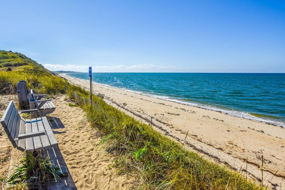 12216 - Beautiful Views Of Cape Cod Bay Access To Private Beach Easy Access To P-Town Труро Екстериор снимка
